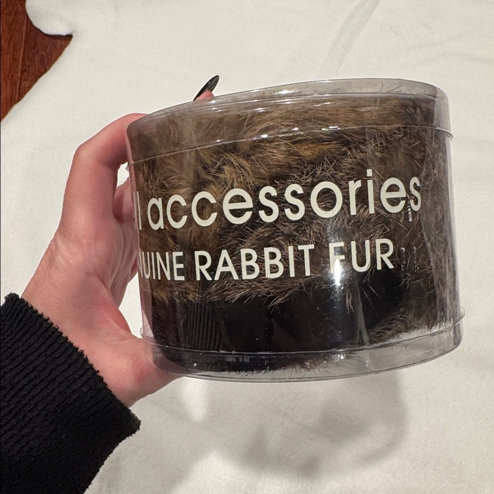 Rabbit Fur Earmuffs with extra covers - Picture 4 of 4